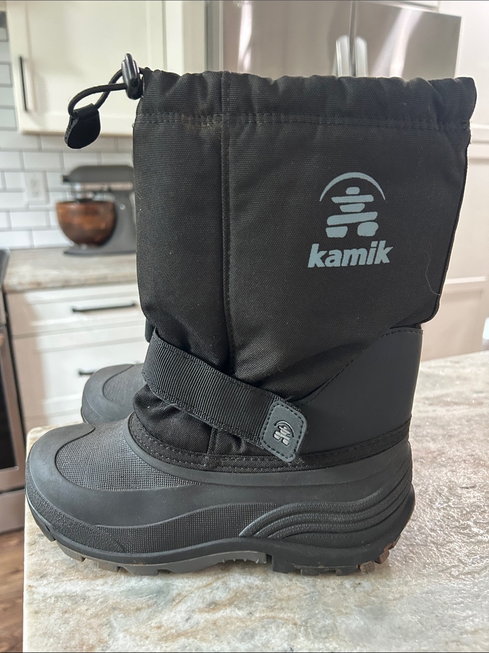 Kamik Kids Black Snow Boots size 4